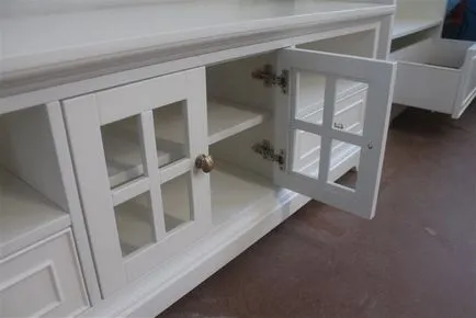 designer de Jurnal cum se instalează Bălămale pe fațadă