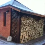 Woodshed în țară cu mâinile lor fotografii, desene, vizualizări