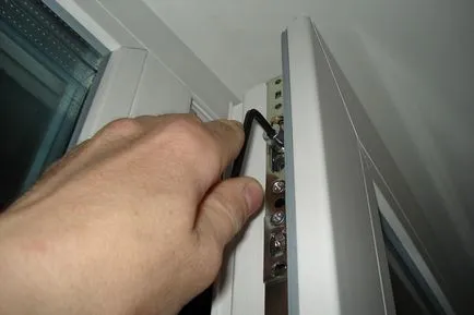 Suflare de ferestre din plastic - cum pentru a elimina cauza propriilor lor mâini (suflare) Suflare de ferestre din plastic - cum pentru a elimina cauza propriilor lor mâini