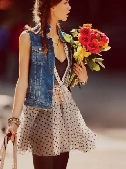 Denim Vest - complement colorat imagine!