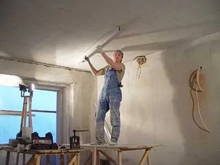 Pregătirea pentru pictura plafonului, construirea portal (pictură) Pregătirea pentru pictura plafonului, construirea portal