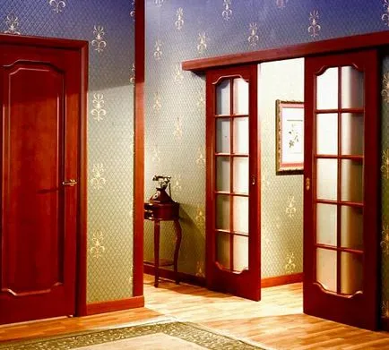 Pictura usi de interior cu mâinile lor, construirea portal (usa) Pictura usi de interior cu mâinile lor, portalul de construcție
