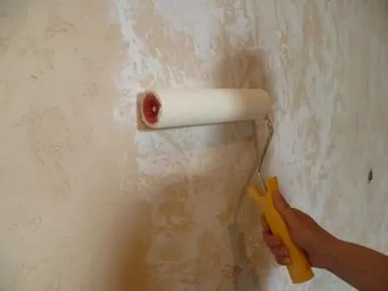 ipsos texturat peretii cu propriile sale mâini spectaculoase ca niciodată