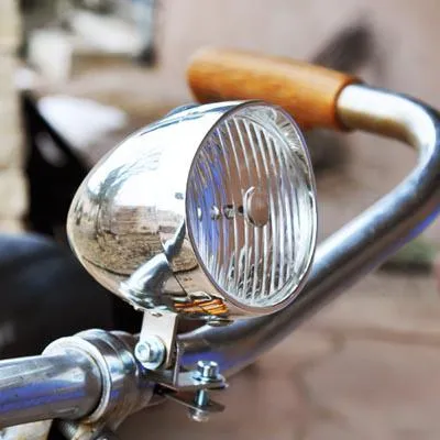 Farul pentru o bicicletă