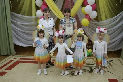 Reportaj foto „sala de muzică decor pentru vacanța de la grădiniță“