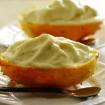 dă din cap de fructe, cum ar fi dă din cap de alimentație
