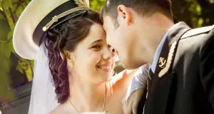 În cazul în care el sa întâlnit cu secrete și sfaturi militare (relație serioasă militare) În cazul în care sa întâlnit cu secrete militare și sfaturi