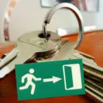 dacă drepturile sunt evacuate din apartament în cazul în care nu există nici o altă proprietate