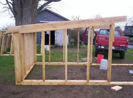 Instrucțiuni cu privire la modul de a construi un spațiu pentru găini ouătoare cu mâinile lor