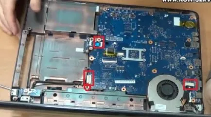 Instrucțiuni pentru dezasamblare, asamblare și praf de curățare de laptop Samsung R525