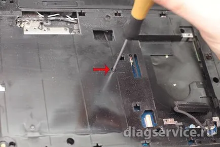 Instrucțiuni de dezasamblare laptop Samsung np305v5a