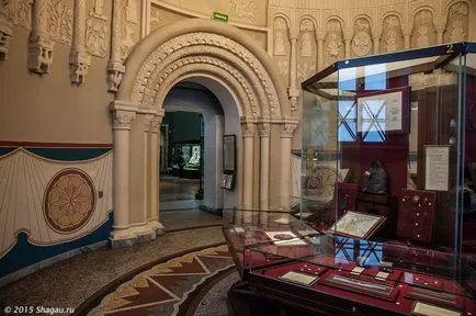 Muzeul Istoric de la Moscova pentru a revizui vizita (Historical Museum din Moscova) Muzeul Istoric de la Moscova pentru a revizui vizita