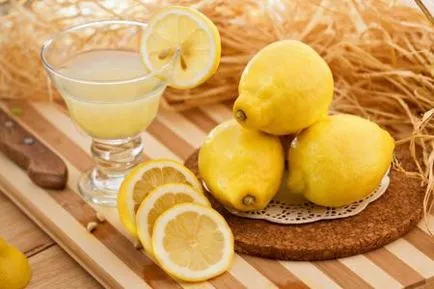 Cum și ce să se spele Zelenka cu îmbrăcăminte, lenjerie de pat (lenjerie) Cum și ce să se spele Zelenka cu îmbrăcăminte, lenjerie de pat,