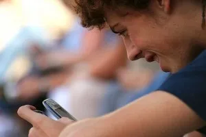 Cum să utilizați sarcasmul în mesaje text și să răspundă la ea (niciodată) Cum să utilizați sarcasmul în mesaje text și să răspundă la ea