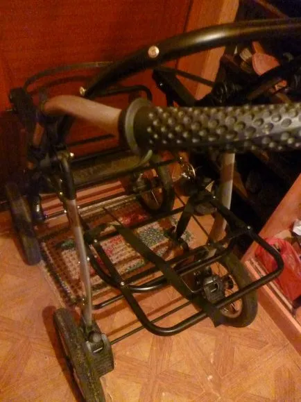 Cum să scapi de mirosul de benzină de îmbrăcăminte