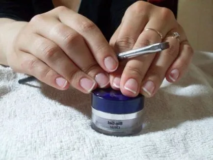 Cum se aplica Bio-gel la domiciliu întări unghiile și de a face manichiura frumoasa