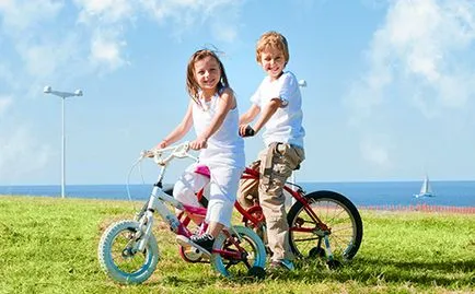 Cum să învețe copilul la o plimbare cu bicicleta, begovele, scutere (pentru a preda) Cum să învețe copilul la o plimbare cu bicicleta, begovele, scuter