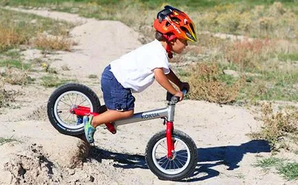Cum să învețe copilul la o plimbare cu bicicleta, begovele, scuter (plimbare) Cum să învețe copilul la o plimbare cu bicicleta, begovele, scuter