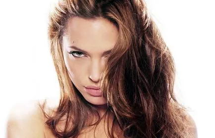 Coafuri Angelina Jolie