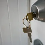 Cum de a deschide lacătul, în cazul în care nici o cheie