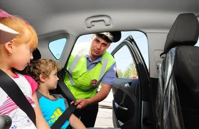 Care este pedeapsa pentru care nu poartă un factor de promisiuni pentru centurile de siguranță (amenda pentru nepurtarea centurii de siguranță pe bancheta din spate) Care este pedeapsa pentru care nu poartă un factor de promisiuni pentru centurile de siguranță