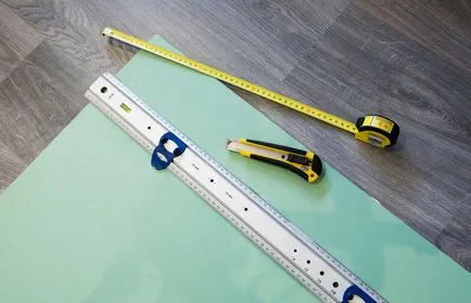 Care parte a monturii pentru gips carton de perete modul de atașare, la profilul din față, pune (mount) Care parte a monturii pentru gips carton de perete modul de atașare, la profilul din față, punând