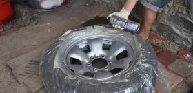 Cum să picteze roțile de automobile cu mâinile lor (vopsea) Cum să picteze roțile auto cu mâinile lor