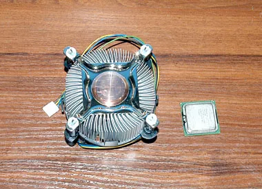 Cum se schimbă pasta termică de pe CPU, cum să se stabilească un computer, sfaturi și instrucțiuni (supraîncălzire) Cum se schimbă pasta termică de pe CPU, cum să se stabilească un computer, sfaturi și instrucțiuni