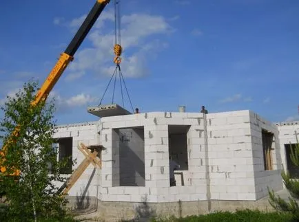 Cum de a construi o casa de beton celular cu mâinile lor, în special în construcții (pentru a pregăti șantierul de construcție) Cum de a construi o casa de beton celular cu mâinile lor, în special în construcții