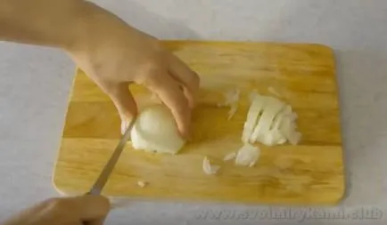 Cum de a găti o plăcintă cu carne de pui si ciuperci cu un pas cu pas fotografii reteta (tort) Cum de a găti o plăcintă cu carne de pui si ciuperci cu un pas cu pas reteta fotografii
