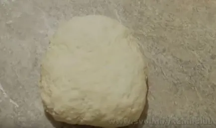 Cum de a găti o plăcintă cu carne de pui si ciuperci cu un pas cu pas fotografii reteta (pui) Cum de a găti o plăcintă cu carne de pui si ciuperci cu un pas cu pas reteta fotografii
