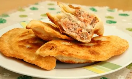Cum de a găti pateuri delicioase cheburek retete, aluat, de umplere (tastier) Cum de a găti pateuri delicioase cheburek retete, aluat, umplutura
