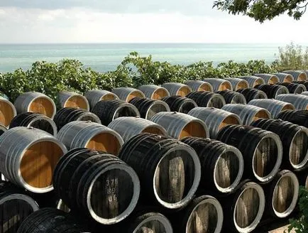 Cum să producă, să stocheze și să bea reale Madeira (Madeira) Cum să producă, să stocheze și să bea reale Madeira
