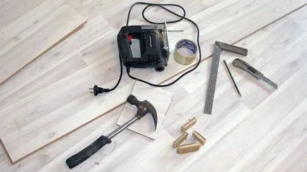 Cum de a calcula modul de a calcula numărul de laminat, după cum este necesar pentru o camera pe podea