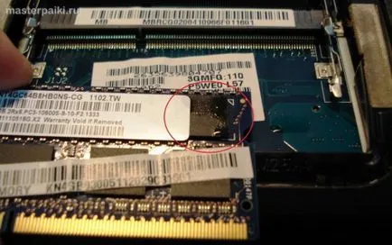 Cum să demontați și curățați laptop Acer aspiră 5750g mâinile proprii, maestru de lipit