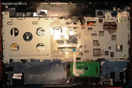 Cum să demontați și curățați laptop Acer aspiră 5750g mâinile proprii, maestru de lipit
