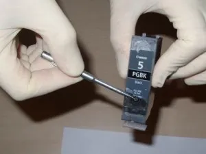 Ca un cartuș de auto-reîncărcare pentru imprimanta Canon, știri de calculator (pentru a umple) Ca un cartuș de auto-reîncărcare pentru imprimanta Canon, știri de calculator