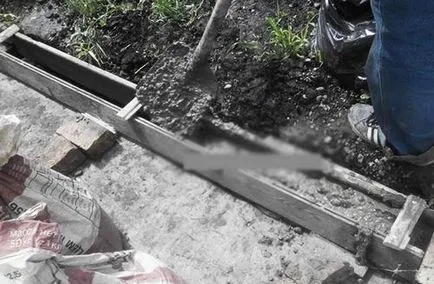 Cum de a face o frontieră pentru căile de grădină cu mâinile lor (lor) Cum de a face o frontieră pentru căile de grădină cu propriile mâini