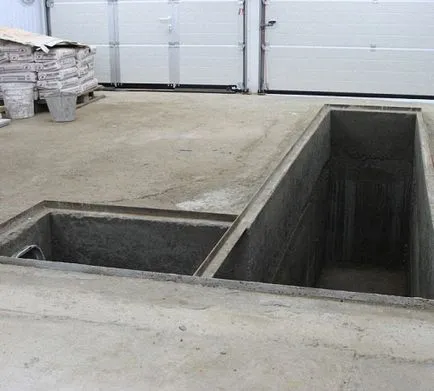 Cum de a face o gaură de vizualizare în garaj, construirea portal (de observare) Cum de a face o gaură de vizualizare în garaj, portal de constructii