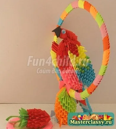 Bird cu mâinile de hârtie