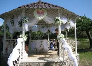 Cum de a decora foișor cu mâinile lor - idei, sfaturi, metode (chioșc) Cum de a decora foișor cu mâinile lor - idei, sfaturi, tehnici