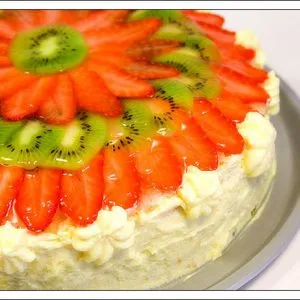 Cum de a decora un tort de fructe la domiciliu, pas cu pas fotografie