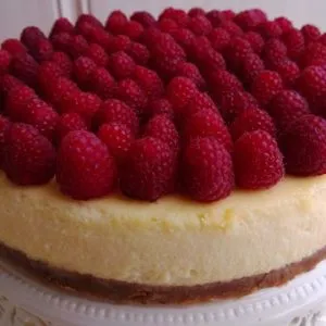 Cum de a decora un tort de fructe la domiciliu, pas cu pas fotografie