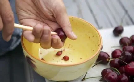 Cum de a elimina un os dintr-o cireașă mașini, aparate și instrumente