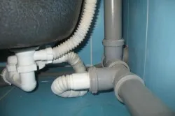 Cum se instalează o baie de fontă cu mâinile în special lucrări, diagrama de instalare (foto și video)