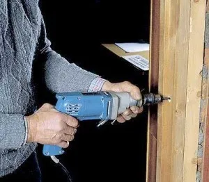 Cum se instalează o ușă de instalare ghid de instrucțiuni de ușă din lemn