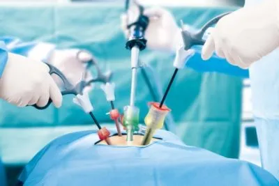 O piatră în ureter cum să aducă bărbați și femei, simptome și tratament