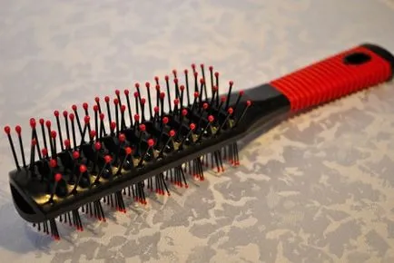 Hairbrush pentru păr lung (21 poze) Ce mai bine să opteze pentru ușor de pieptănat gros și subțire