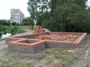 plinte Masoneria cum să se stabilească cărămidă pe o fundație