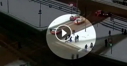 Când a luat în brațe trupul neînsuflețit al copilului său, el este viu din nou! Justd - doar distractiv! (Obligatoriu) Când a luat în brațe trupul neînsuflețit al copilului său, el este viu din nou! Justd - doar distractiv!
